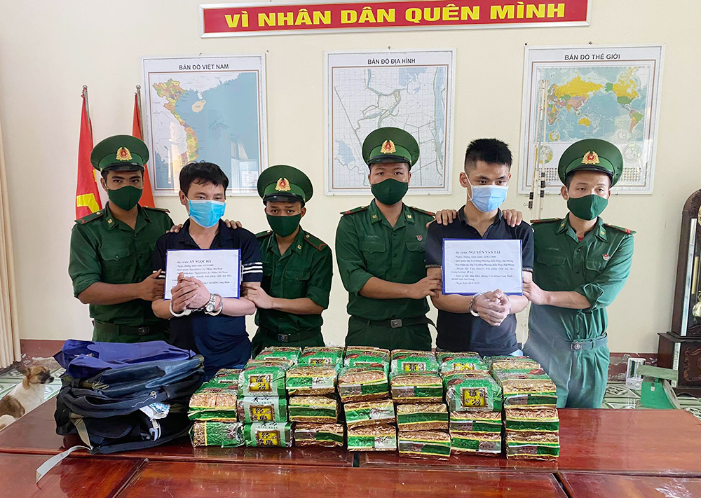 Tử hình 2 đối tượng vận chuyển 40kg ma túy đá qua biên giới

​